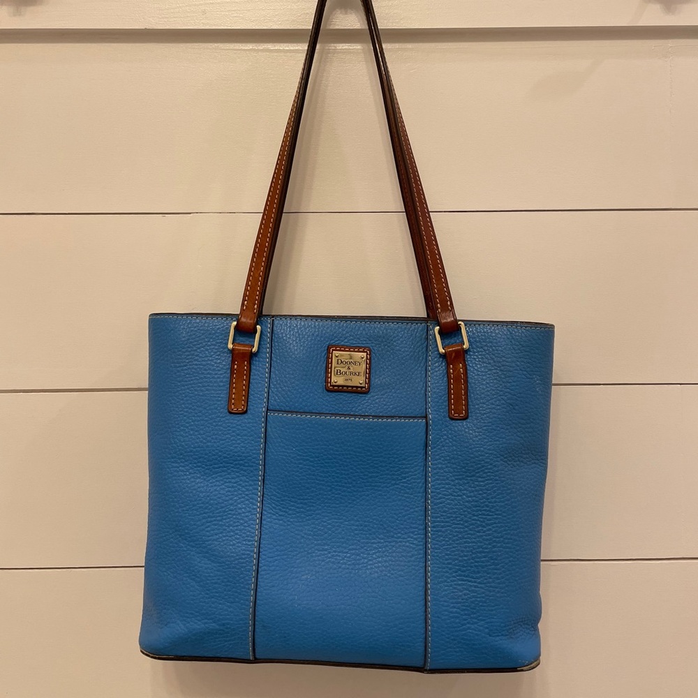 Dooney & Bourke Purse